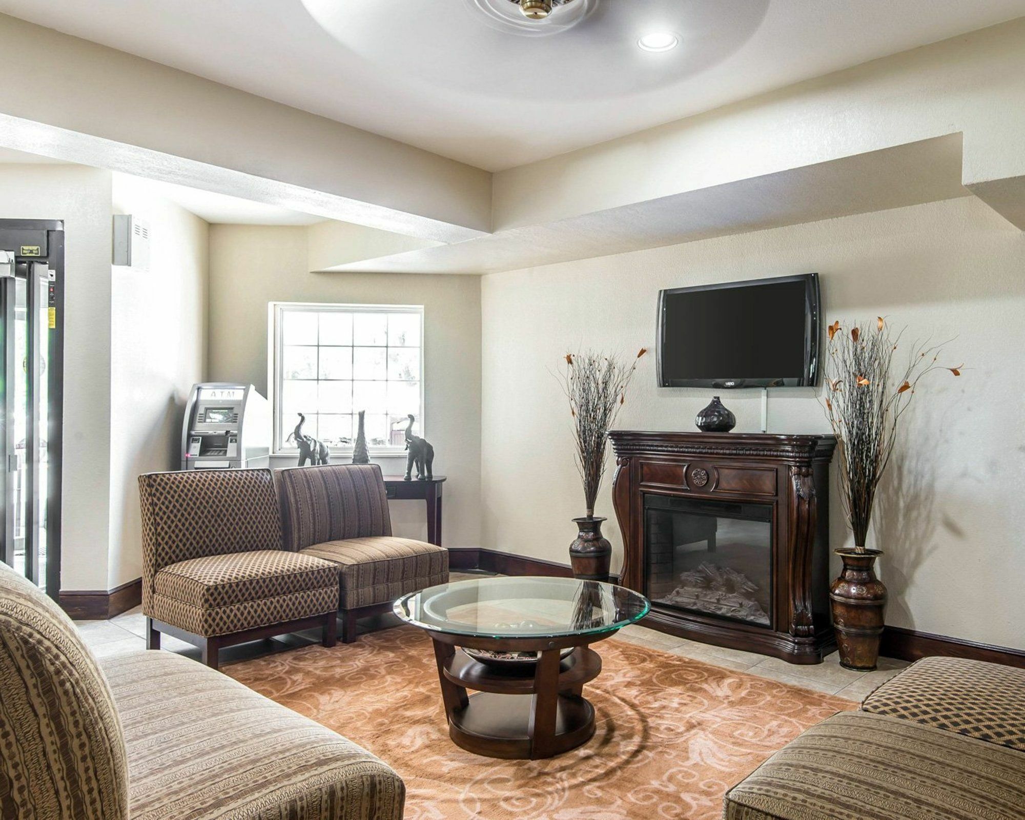Comfort Inn & Suites Kansas City Downtown Εξωτερικό φωτογραφία