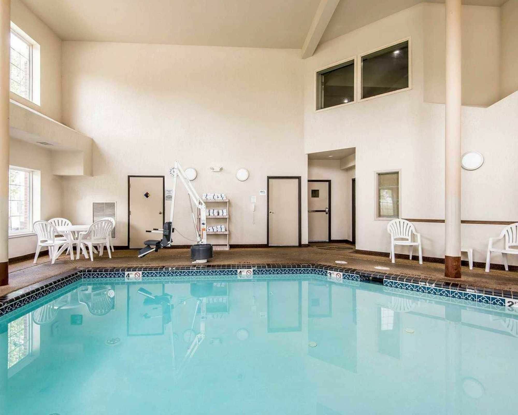 Comfort Inn & Suites Kansas City Downtown Εξωτερικό φωτογραφία